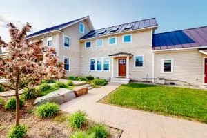 Waterbury-Stowe Farmhouse Units 1-3 - Plainfield