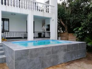 Seas the day Scottburgh by Top Destinations Rentals