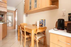 10min walk from ACROPOLIS !!!