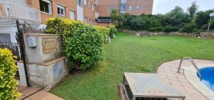 Precioso apartamento con piscina