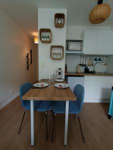 Appartements Studio Cosy neuf + lit bebe a 4 minutes RER A : photos des chambres