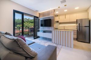 502 Bl 03 - WaldGarten Bombinhas - 50 m do Mar - Condomínio de Alto Padrão - Piscina - Academia - Salão de jogos