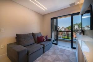 502 Bl 03 - WaldGarten Bombinhas - 50 m do Mar - Condomínio de Alto Padrão - Piscina - Academia - Salão de jogos