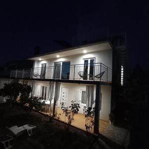 Apartment MONAS I