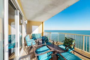 Island Royale Penthouse 106