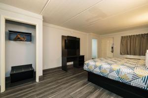 Motel 6-Baytown, TX - Garth Rd