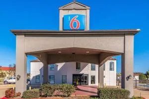 Motel 6-Ennis, TX - Ennis