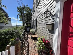Martin House 157