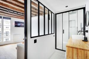 Appartements Studio 2P renovated rue des Archives Marais Clim 4 : photos des chambres