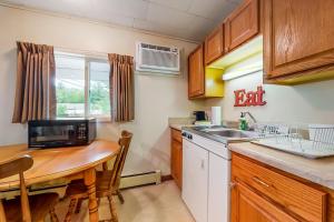 Riverbank Connecting Rooms 3 & 5