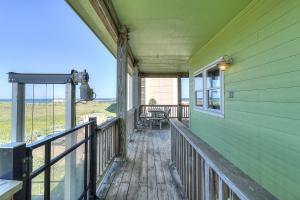 Gulf Breezes Entire Home