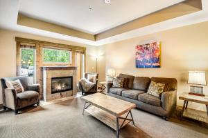 Trailhead Lodge #108