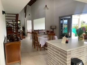 Hermosa casa de campo en ambiente tranquilo.