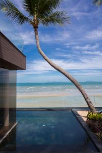 Villa U - 3BR Beachfront Haven