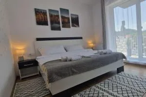 Ap CALAS No1 2B, Free Parking - Codlea