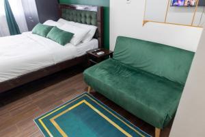 Royal Victorian Studio in Makati