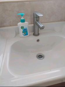 Kilimani Vacation one and half bedroom- Netflix - near shopping mall and 2mns to eateries