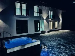 Vila Diamond Lux&Spa - Eremitu