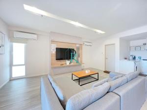 Restful Respite Tanjung Aru Inifnity Pool 2BR