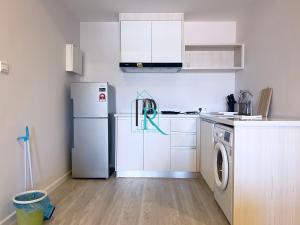 Restful Respite Tanjung Aru Inifnity Pool 2BR