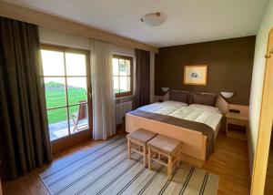 One-Bedroom Apartment with Garden View