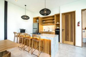 Elegant 5BR Villa Retreat Steps from Canggu Beach