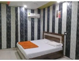 Hotel White Stone, Gonda - Katra
