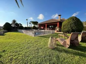 Casa Campo cerca del Mar y Golf - Rebolledo