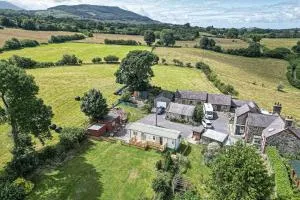 Caravan at Ysgubor - Tregarth