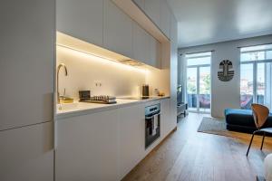 Nomads Lux - 1BDR Almada Cool