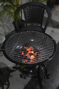 MOYDOM Private Ensuite with Shared Balcony & Kitchen