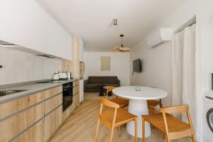 Appartements LITTLE OASIS - private terrasse near the center and the beach : photos des chambres