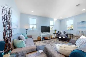 Oasis by the Bay-Upstairs Unit - Virginia Point