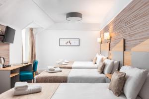 Quadruple Room room in Caledonian Hotel 'A Bespoke Hotel’