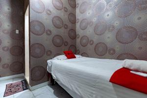 RedDoorz Near RSUD Dr Pringadi Medan 3