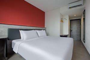 Phòng Tiêu Chuẩn Giường Đôi (Standard Double Room)