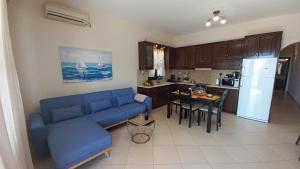 Kastis House 1 Vromolithos Beach