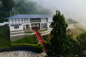 Misty Courtyard Resort - Pooppara