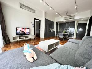 TTs HOME3 Mews 4-8Pax Pavilion KLCC Kuala Lumpur