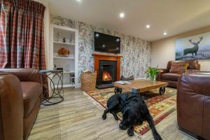 Gardener’s Cottage with Hot Tub