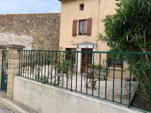 Maisons de vacances Maison de village avec cour au calme : photos des chambres