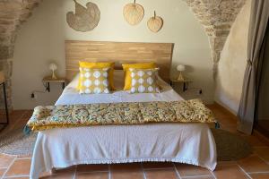Maisons de vacances Pujaut , Gite coeur de village « sous le clocher» : photos des chambres