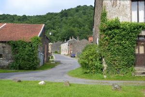 Maisons de vacances Authentic home in Semoy valley (France) : photos des chambres