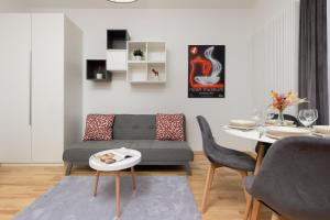 Warsaw Wola Apartments near Nocny Market by Renters