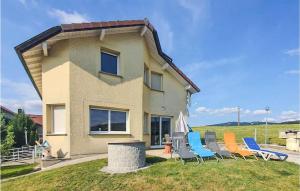 Maisons de vacances Stunning Home In Ouhans With Wifi And 3 Bedrooms : photos des chambres