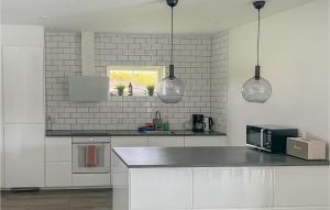 Stunning Home In Tingsryd With Wifi