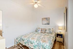 Dauphin Island Beach Club 210B