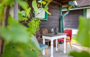 One-Bedroom Holiday Home In Deutsch Schutzen