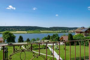 Hotels Hotel-Restaurant Le Lac : Chambre Double avec Balcon