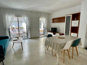 Sant Pau Beach Home with terrace